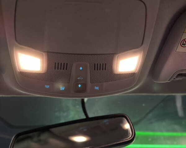 Білий Форд Фьюжен, об'ємом двигуна 1.6 л та пробігом 156 тис. км за 9400 $, фото 33 на Automoto.ua