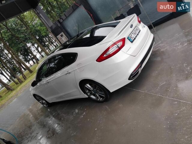 Білий Форд Фьюжен, об'ємом двигуна 2 л та пробігом 250 тис. км за 8500 $, фото 5 на Automoto.ua