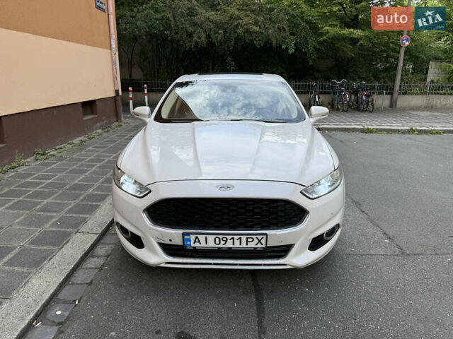 Белый Форд Фьюжн, объемом двигателя 2 л и пробегом 220 тыс. км за 10500 $, фото 1 на Automoto.ua