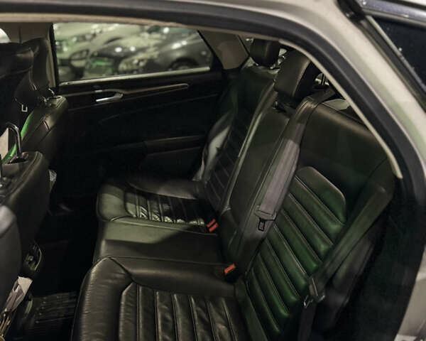 Білий Форд Фьюжен, об'ємом двигуна 1.6 л та пробігом 156 тис. км за 9400 $, фото 47 на Automoto.ua