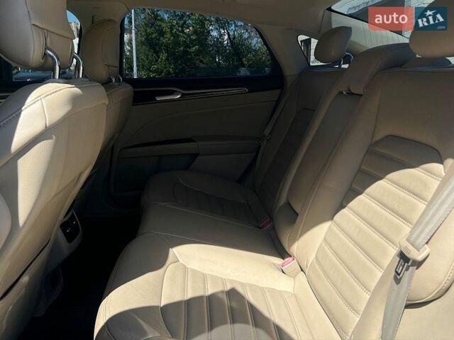 Белый Форд Фьюжн, объемом двигателя 2 л и пробегом 180 тыс. км за 12800 $, фото 16 на Automoto.ua