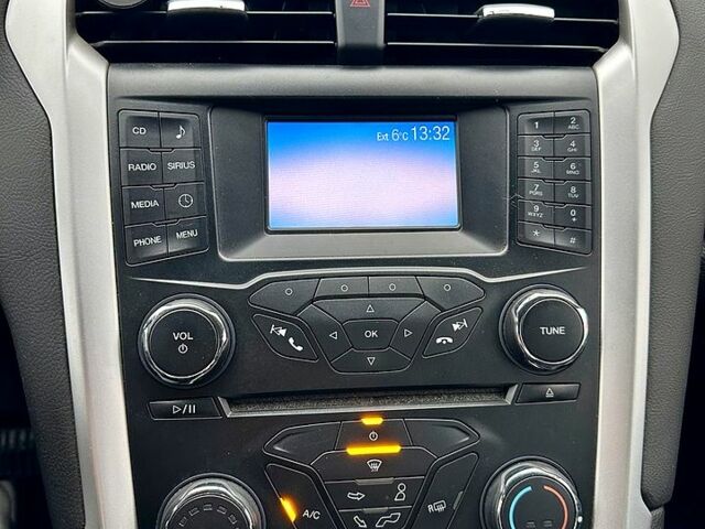 Білий Форд Фьюжен, об'ємом двигуна 2.5 л та пробігом 117 тис. км за 8500 $, фото 7 на Automoto.ua