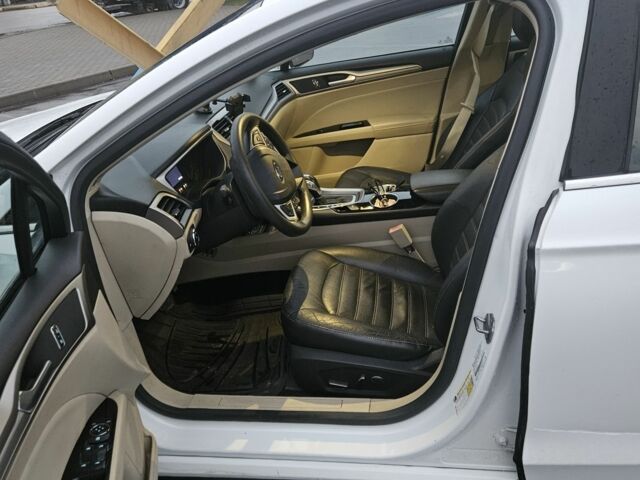 Белый Форд Фьюжн, объемом двигателя 1.6 л и пробегом 194 тыс. км за 7500 $, фото 5 на Automoto.ua