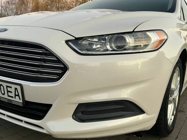 Білий Форд Фьюжен, об'ємом двигуна 2.5 л та пробігом 160 тис. км за 9900 $, фото 1 на Automoto.ua