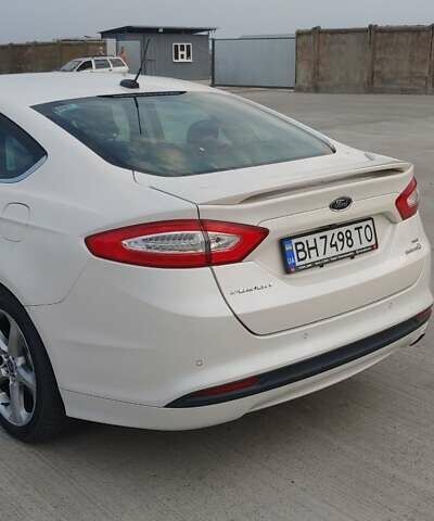 Белый Форд Фьюжн, объемом двигателя 2 л и пробегом 141 тыс. км за 11000 $, фото 6 на Automoto.ua