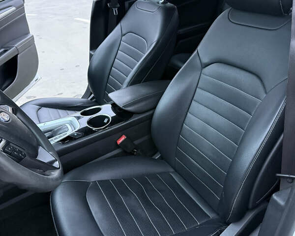 Білий Форд Фьюжен, об'ємом двигуна 2.5 л та пробігом 184 тис. км за 10500 $, фото 14 на Automoto.ua