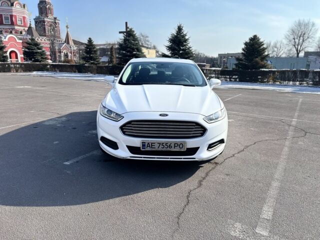 Белый Форд Фьюжн, объемом двигателя 2.5 л и пробегом 101 тыс. км за 10000 $, фото 1 на Automoto.ua