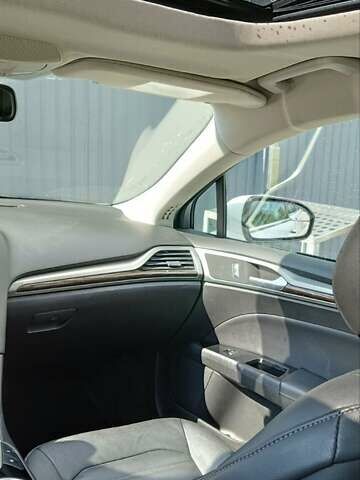 Белый Форд Фьюжн, объемом двигателя 2 л и пробегом 230 тыс. км за 14000 $, фото 13 на Automoto.ua