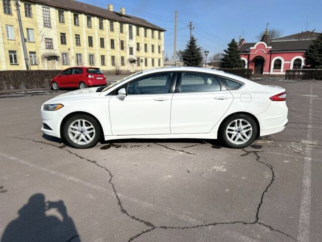 Белый Форд Фьюжн, объемом двигателя 2.5 л и пробегом 101 тыс. км за 10000 $, фото 8 на Automoto.ua