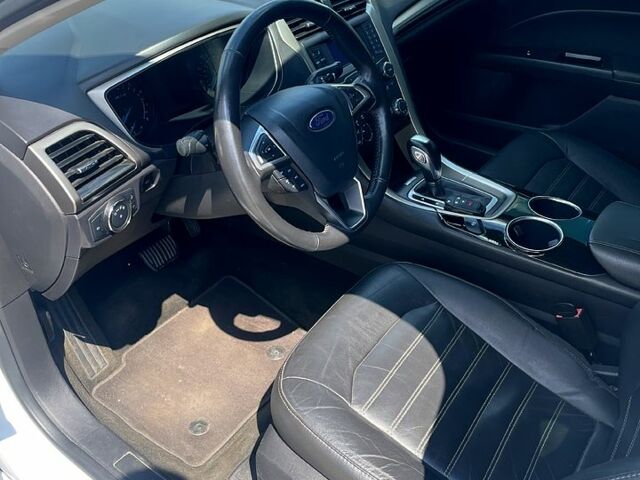 Белый Форд Фьюжн, объемом двигателя 1.6 л и пробегом 160 тыс. км за 9500 $, фото 8 на Automoto.ua