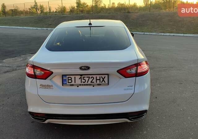 Білий Форд Фьюжен, об'ємом двигуна 2 л та пробігом 245 тис. км за 9200 $, фото 9 на Automoto.ua