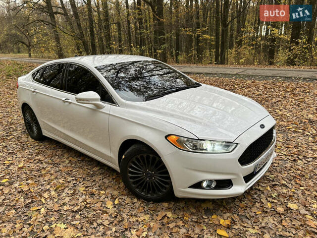 Белый Форд Фьюжн, объемом двигателя 2 л и пробегом 198 тыс. км за 9600 $, фото 2 на Automoto.ua