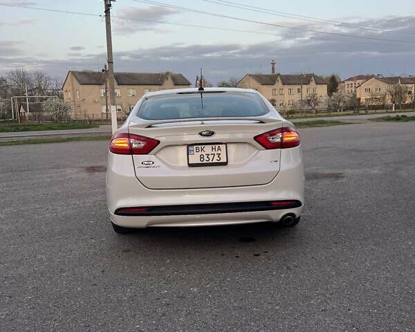 Білий Форд Фьюжен, об'ємом двигуна 2.5 л та пробігом 224 тис. км за 9200 $, фото 10 на Automoto.ua
