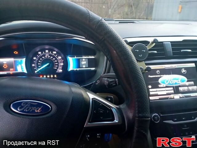 Білий Форд Фьюжен, об'ємом двигуна 2 л та пробігом 163 тис. км за 10700 $, фото 8 на Automoto.ua