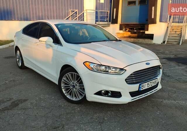 Білий Форд Фьюжен, об'ємом двигуна 2 л та пробігом 245 тис. км за 9200 $, фото 8 на Automoto.ua
