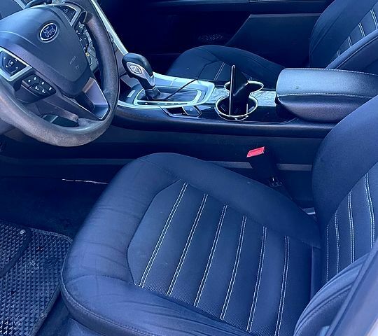 Форд Фьюжн 2013 в Полтаве на Automoto.ua Белый Форд Фьюжн, объемом двигателя 2.5 л и пробегом 198 тыс. км за 9000 $, фото 8 на Automoto.ua