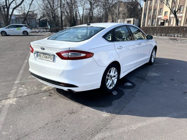 Белый Форд Фьюжн, объемом двигателя 2.5 л и пробегом 101 тыс. км за 10000 $, фото 5 на Automoto.ua