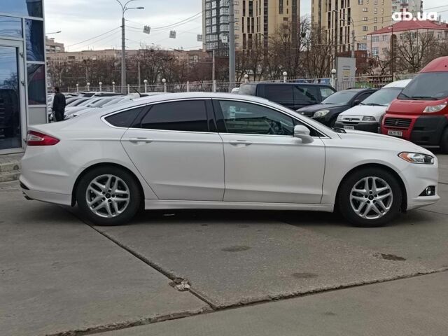 Білий Форд Фьюжен, об'ємом двигуна 1.5 л та пробігом 137 тис. км за 8690 $, фото 8 на Automoto.ua