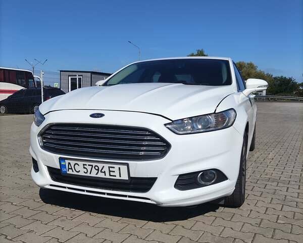 Белый Форд Фьюжн, объемом двигателя 2 л и пробегом 265 тыс. км за 7300 $, фото 7 на Automoto.ua