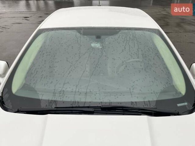 Белый Форд Фьюжн, объемом двигателя 2 л и пробегом 220 тыс. км за 11700 $, фото 8 на Automoto.ua