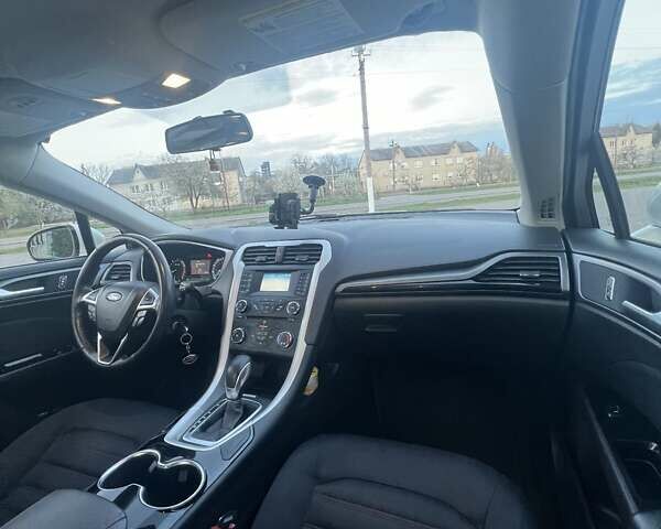 Білий Форд Фьюжен, об'ємом двигуна 2.5 л та пробігом 224 тис. км за 9200 $, фото 11 на Automoto.ua