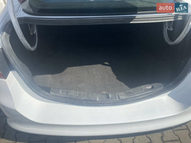 Белый Форд Фьюжн, объемом двигателя 2.49 л и пробегом 230 тыс. км за 7700 $, фото 27 на Automoto.ua