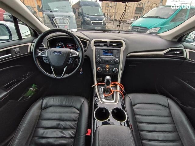 Білий Форд Фьюжен, об'ємом двигуна 1.5 л та пробігом 137 тис. км за 8690 $, фото 27 на Automoto.ua