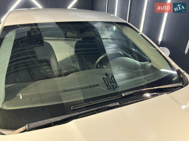 Білий Форд Фьюжен, об'ємом двигуна 2.49 л та пробігом 209 тис. км за 8200 $, фото 9 на Automoto.ua