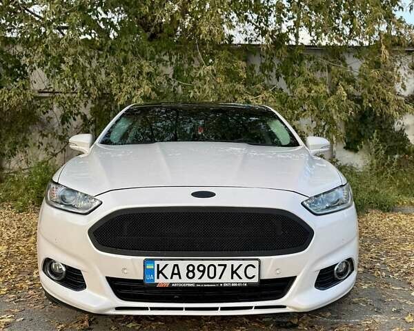 Белый Форд Фьюжн, объемом двигателя 2 л и пробегом 157 тыс. км за 11999 $, фото 5 на Automoto.ua