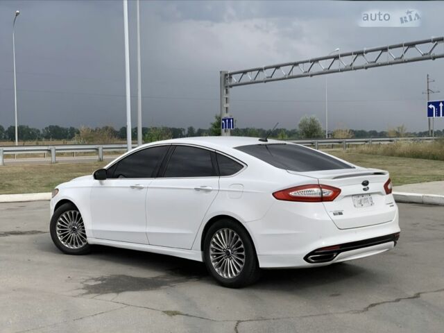 Белый Форд Фьюжн, объемом двигателя 2 л и пробегом 255 тыс. км за 10000 $, фото 2 на Automoto.ua