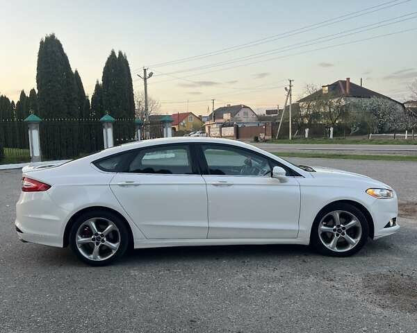 Білий Форд Фьюжен, об'ємом двигуна 2.5 л та пробігом 224 тис. км за 9200 $, фото 17 на Automoto.ua