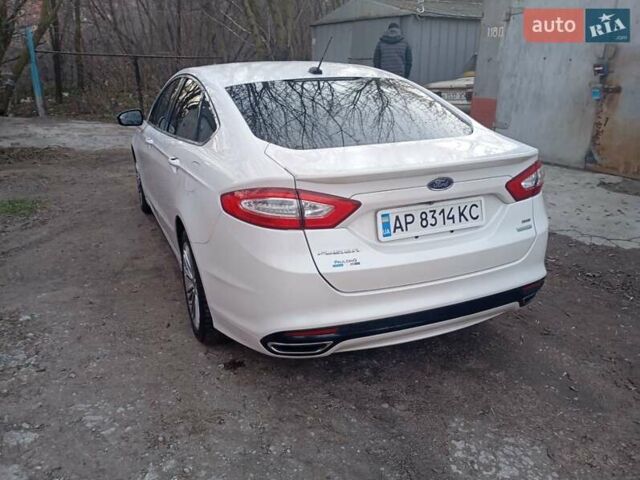 Білий Форд Фьюжен, об'ємом двигуна 2 л та пробігом 163 тис. км за 10700 $, фото 2 на Automoto.ua