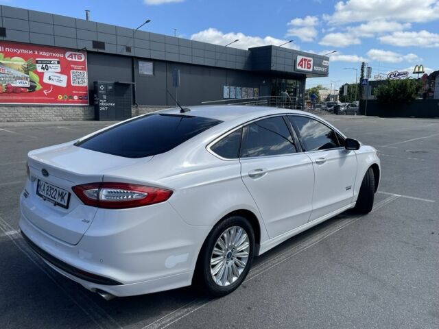 Белый Форд Фьюжн, объемом двигателя 2 л и пробегом 220 тыс. км за 11500 $, фото 2 на Automoto.ua