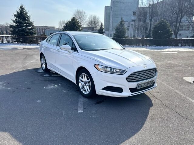 Белый Форд Фьюжн, объемом двигателя 2.5 л и пробегом 101 тыс. км за 10000 $, фото 2 на Automoto.ua