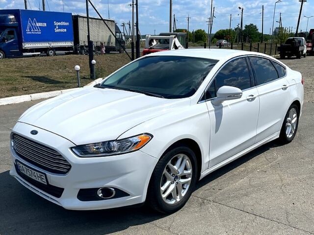 Белый Форд Фьюжн, объемом двигателя 1.6 л и пробегом 160 тыс. км за 9500 $, фото 1 на Automoto.ua