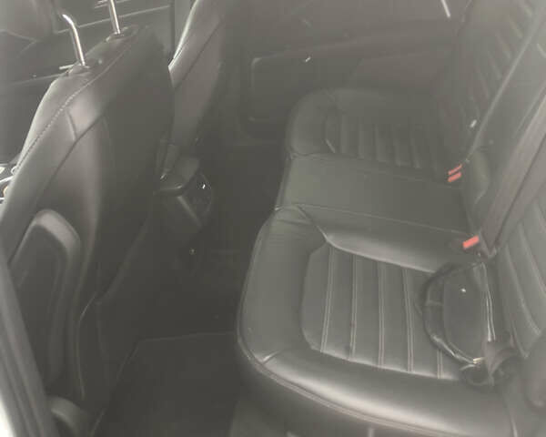 Белый Форд Фьюжн, объемом двигателя 2 л и пробегом 240 тыс. км за 9999 $, фото 8 на Automoto.ua