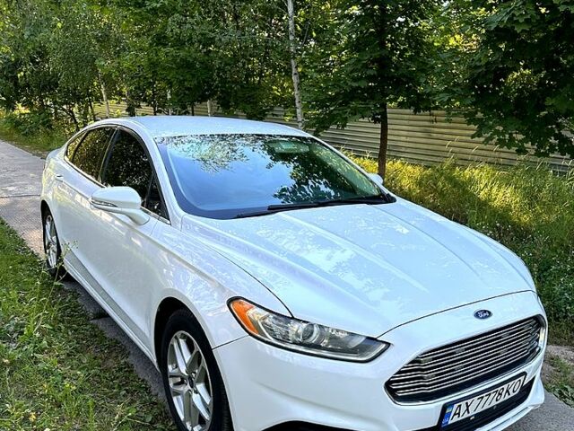 Форд Фьюжн 2013 в Харькове на Automoto.ua Белый Форд Фьюжн, объемом двигателя 2.5 л и пробегом 181 тыс. км за 9600 $, фото 6 на Automoto.ua