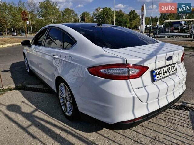 Форд Фьюжн 2013 в Николаеве на Automoto.ua Белый Форд Фьюжн, объемом двигателя 2.49 л и пробегом 181 тыс. км за 9999 $, фото 4 на Automoto.ua