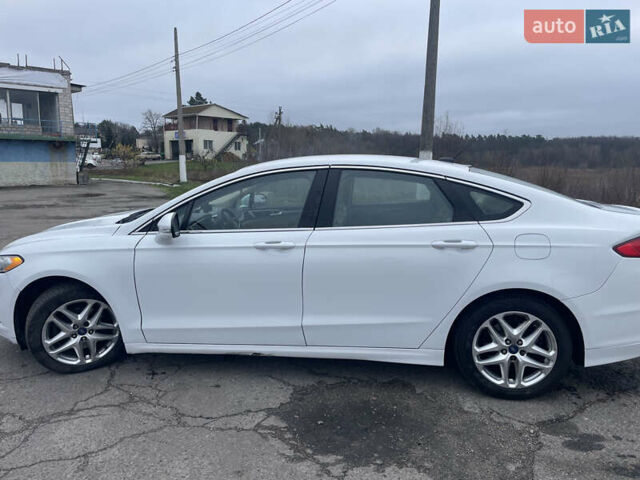 Белый Форд Фьюжн, объемом двигателя 1.6 л и пробегом 290 тыс. км за 8500 $, фото 4 на Automoto.ua