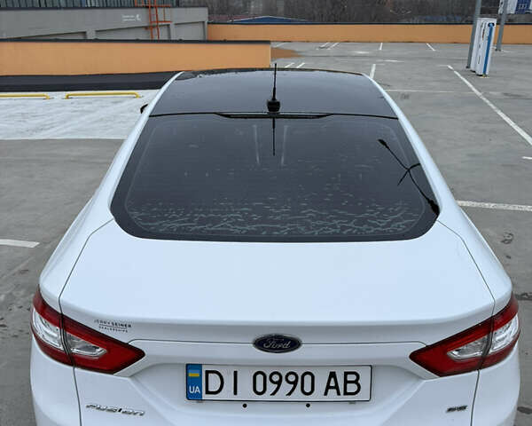 Білий Форд Фьюжен, об'ємом двигуна 2.5 л та пробігом 184 тис. км за 10500 $, фото 6 на Automoto.ua