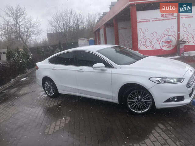 Белый Форд Фьюжн, объемом двигателя 2 л и пробегом 240 тыс. км за 9999 $, фото 1 на Automoto.ua