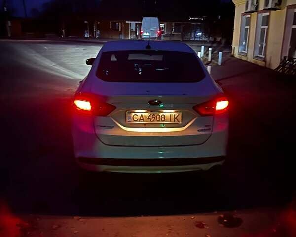 Белый Форд Фьюжн, объемом двигателя 2 л и пробегом 199 тыс. км за 13000 $, фото 12 на Automoto.ua