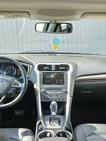 Белый Форд Фьюжн, объемом двигателя 2 л и пробегом 230 тыс. км за 14000 $, фото 18 на Automoto.ua