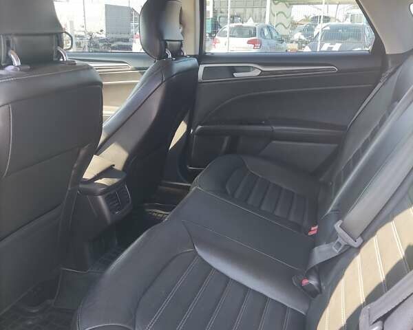 Белый Форд Фьюжн, объемом двигателя 2 л и пробегом 265 тыс. км за 7300 $, фото 10 на Automoto.ua