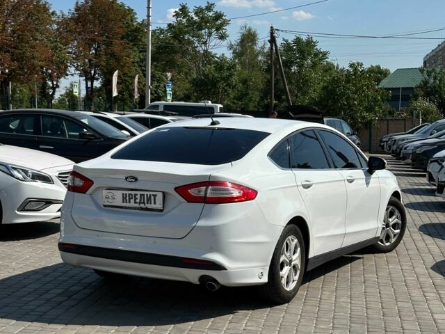 Белый Форд Фьюжн, объемом двигателя 2.5 л и пробегом 177 тыс. км за 8900 $, фото 2 на Automoto.ua
