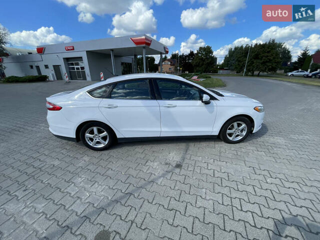 Белый Форд Фьюжн, объемом двигателя 2.49 л и пробегом 230 тыс. км за 7700 $, фото 4 на Automoto.ua