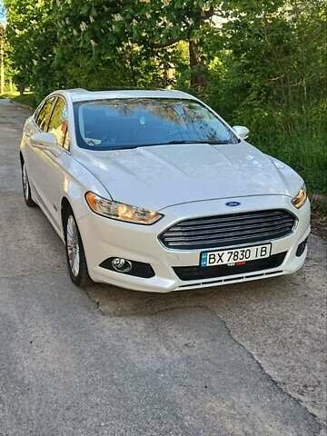 Белый Форд Фьюжн, объемом двигателя 2 л и пробегом 230 тыс. км за 14000 $, фото 11 на Automoto.ua