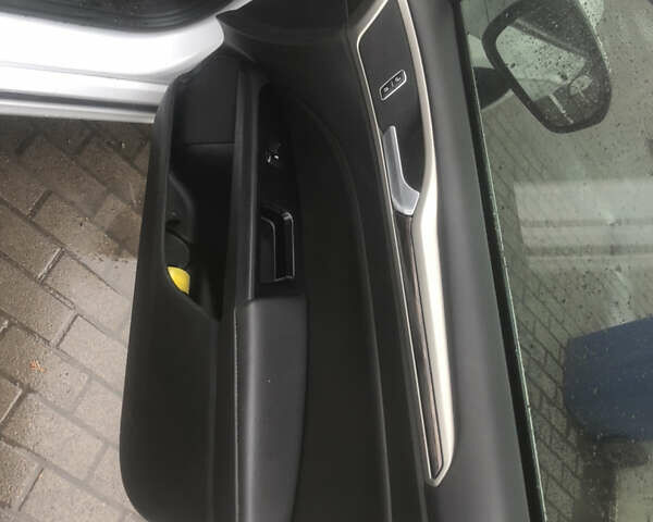 Белый Форд Фьюжн, объемом двигателя 2 л и пробегом 240 тыс. км за 9999 $, фото 11 на Automoto.ua