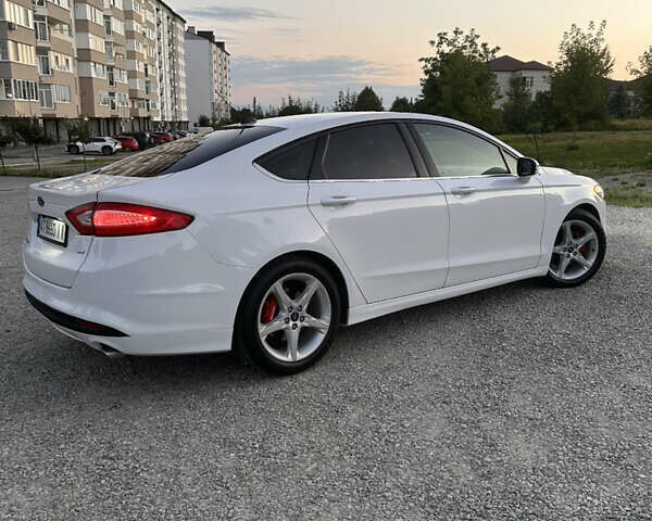 Білий Форд Фьюжен, об'ємом двигуна 2.5 л та пробігом 270 тис. км за 8600 $, фото 8 на Automoto.ua