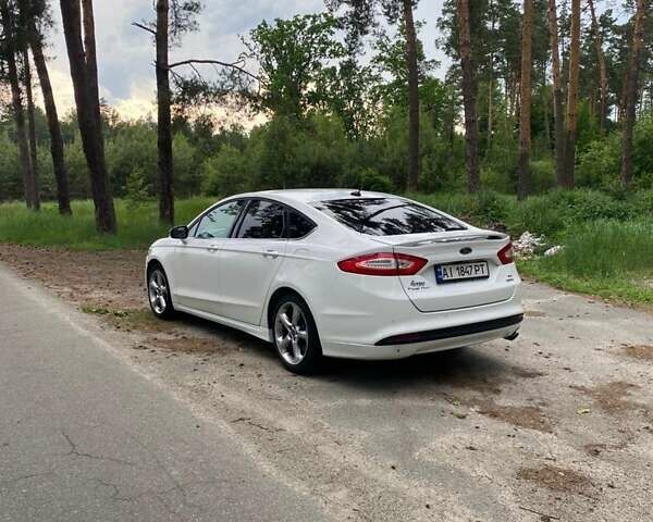 Білий Форд Фьюжен, об'ємом двигуна 1.6 л та пробігом 145 тис. км за 8000 $, фото 7 на Automoto.ua
